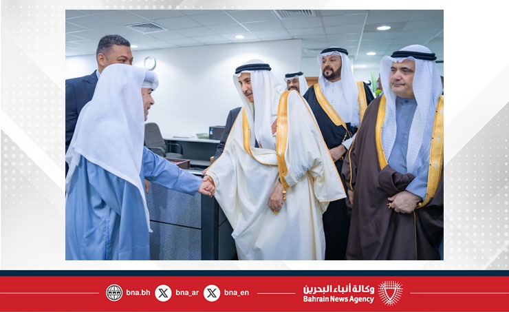 الشيخ خالد بن عبد الله يزور أخبار الخليج احتفاء بمرور 50 عاما على تأسيسها وبذكرى يوبيلها الذهبي .. ويؤكد: الصحافة البحرينية رافد للمسيرة التنموية الشاملة وتحظى برعاية وفرت لها مناخا مهنيا للمساهمة في جهود التطوير